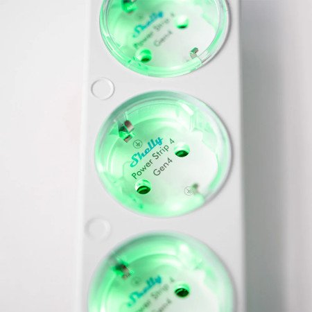 Shelly Power Strip 4 Gen4 – Ciabatta smart Wi‑Fi/Bluetooth/Zigbee a 4 prese con misurazione consumi individuale