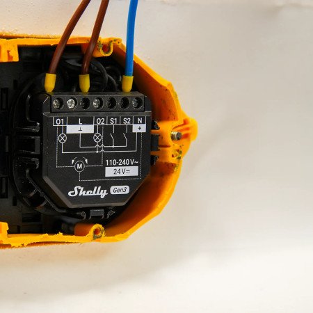 Shelly 2PM Gen3 – Doppio relè smart con misurazione consumi e controllo tapparelle, Wi‑Fi + Bluetooth, Web UI (AC/DC)