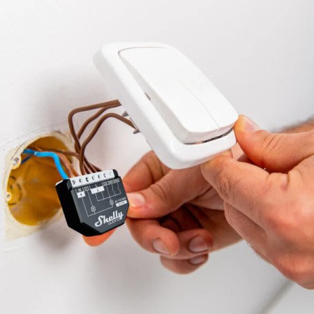 Shelly 2PM Gen3 – Doppio relè smart con misurazione consumi e controllo tapparelle, Wi‑Fi + Bluetooth