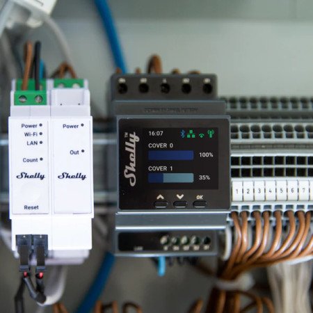 Shelly Pro Dual Cover/Shutter PM – Controller DIN 2 tapparelle con misurazione consumi, Wi‑Fi/LAN/Bluetooth, display