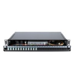 Patch panel 1U precaricato con 12 adattatori LC duplex OM3 + 24 pigtail colorati