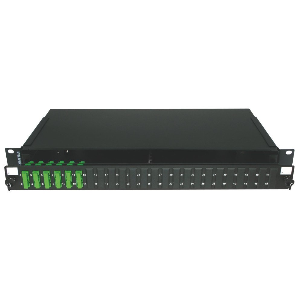 Patch panel 1U precaricato con 6 adattatori SC/APC duplex OS2 + 12 pigtail colorati