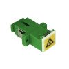Adattatore SC/APC simplex monomodale, plastica verde, boccola ceramica, otturatore interno